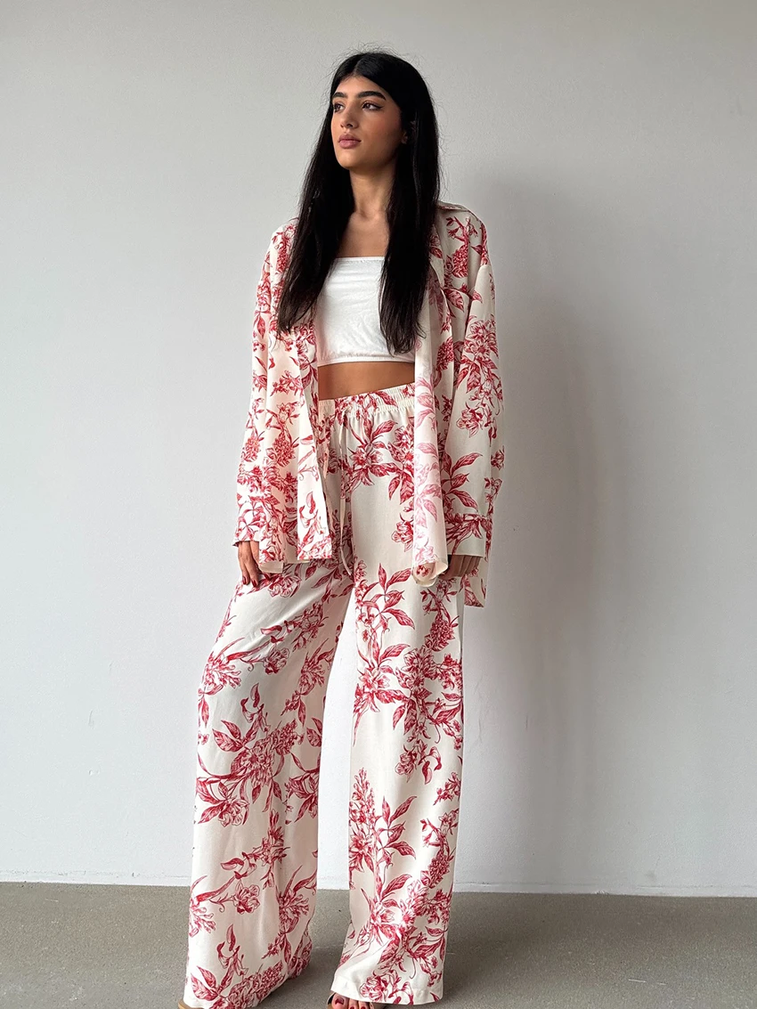 Marthaqiqi Printing Women Sleepwear Set Sexy Turn-Down Collar Pajamas Long Sleeve Nightgowns Pants Casual Ladies Nightwear Suits
Marthaqiqi Printing Women Sleepwear Set Sexy Turn-Down Collar Pajamas Long Sleeve Nightgowns Pants Casual Ladies Nightwear Suits