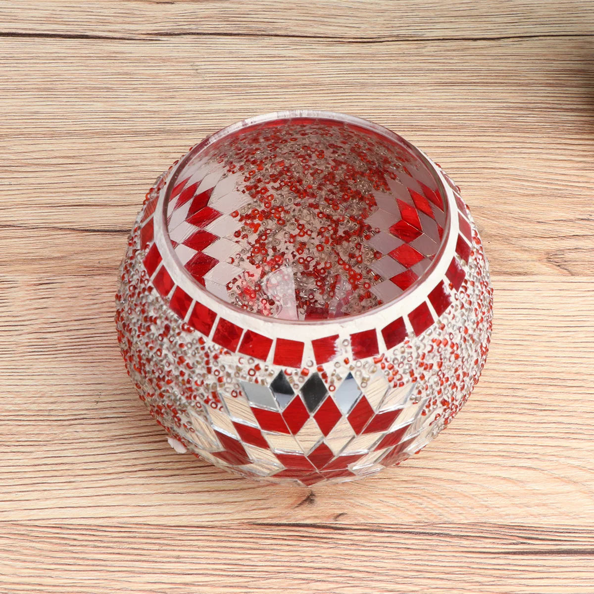 1Pcs Red Mosaic Glass Holder European Style Romantic Wedding Banquet Home Decoration Western Restaurant Centerpiece
1Pcs Red Mosaic Glass Holder European Style Romantic Wedding Banquet Home Decoration Western Restaurant Centerpiece