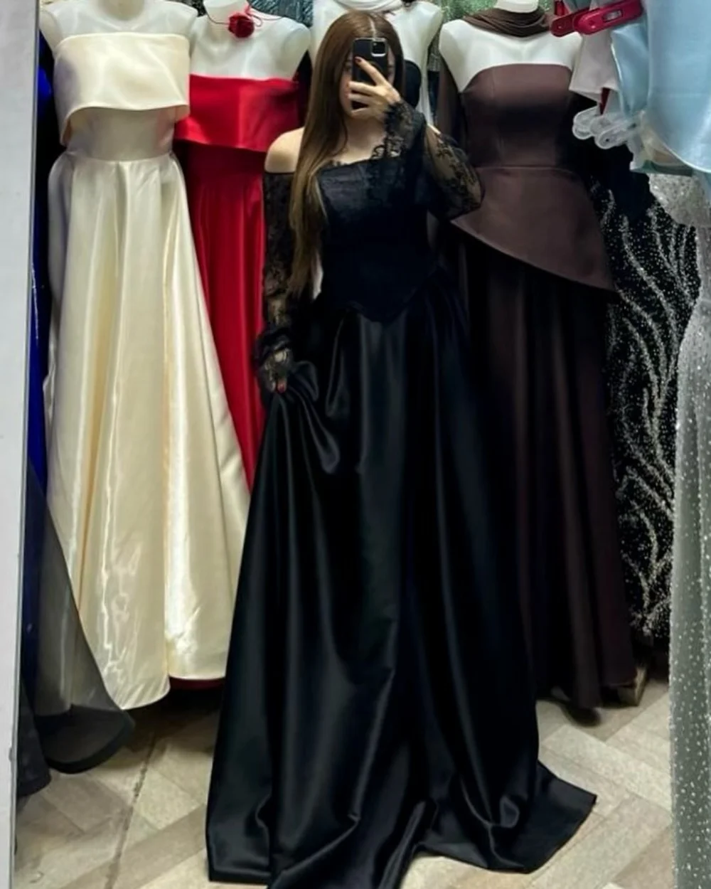 Customized Fashion Sexy Lace Pleat A-line Off-the-shoulder Long Dresses Bespoke Occasion Dresses Sizes Available High Quality
Customized Fashion Sexy Lace Pleat A-line Off-the-shoulder Long Dresses Bespoke Occasion Dresses Sizes Available High Quality