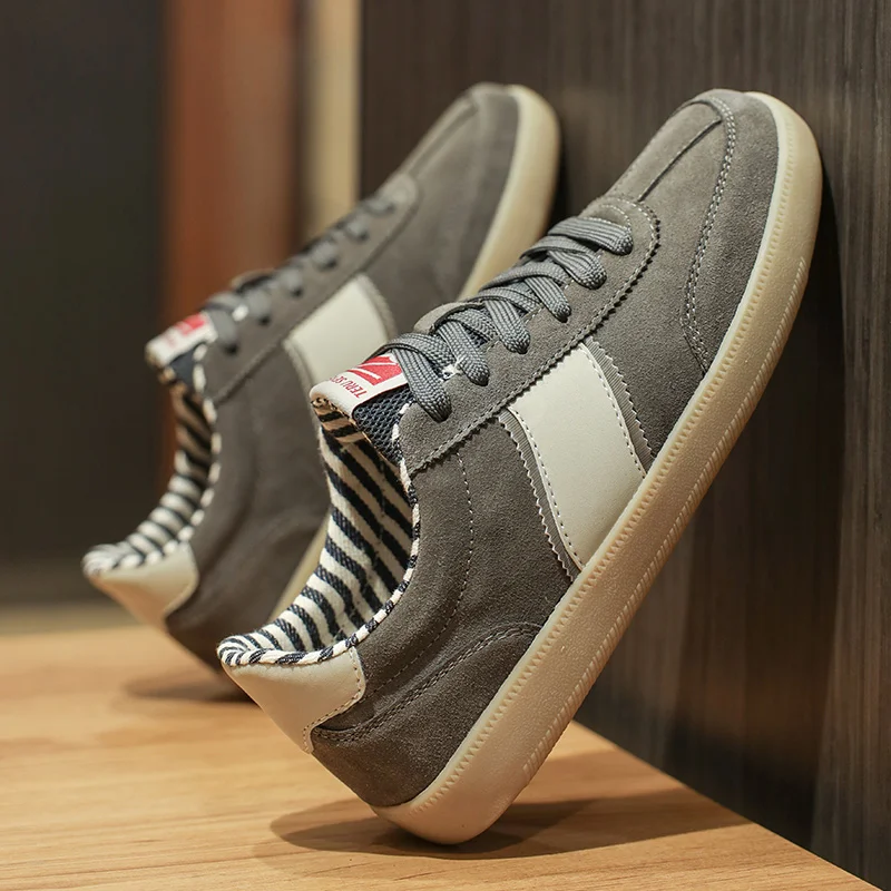 Men's Causal Low Top Breathable Lightweight Non-Slip Sneakers Comfort Fit Walking Shoes for Male
Men's Causal Low Top Breathable Lightweight Non-Slip Sneakers Comfort Fit Walking Shoes for Male