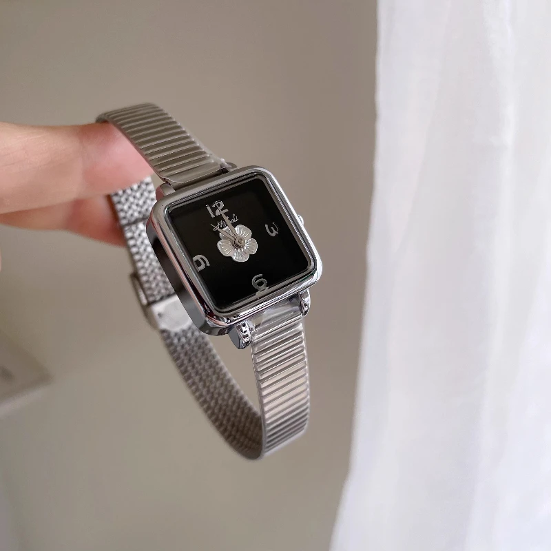 Водонепроницаемые кварцевые часы 2025 года, подарок на день рождения, классические трендовые женские часы, элегантные и простые
Водонепроницаемые кварцевые часы 2025 года, подарок на день рождения, классические трендовые женские часы, элегантные и простые