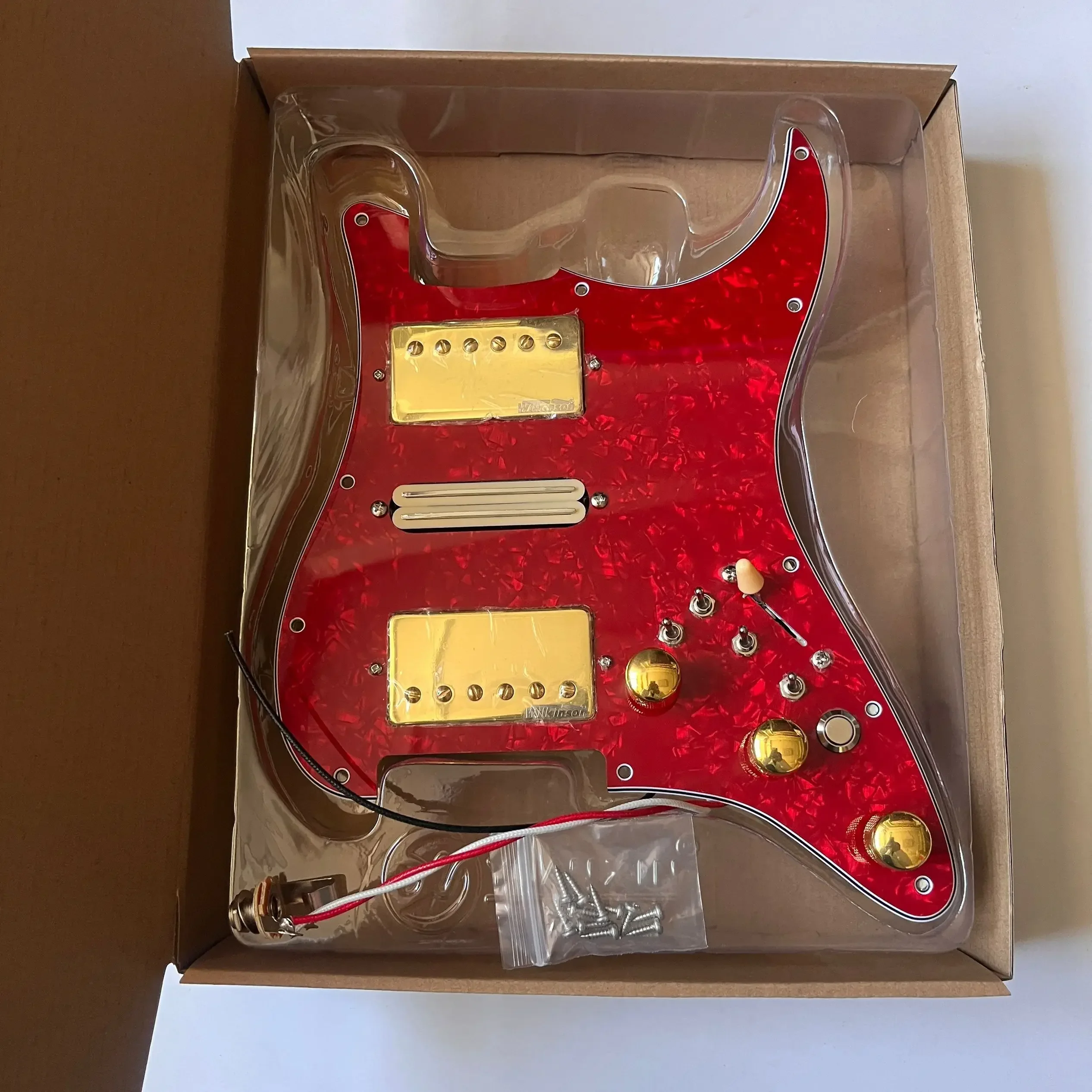 Yumiya Upgrade Loaded HSH ST Набор накладок с разделенной катушкой Alnico V Звукосниматели 4, одинарный переключатель для гитары в стиле ST
Yumiya Upgrade Loaded HSH ST Набор накладок с разделенной катушкой Alnico V Звукосниматели 4, одинарный переключатель для гитары в стиле ST