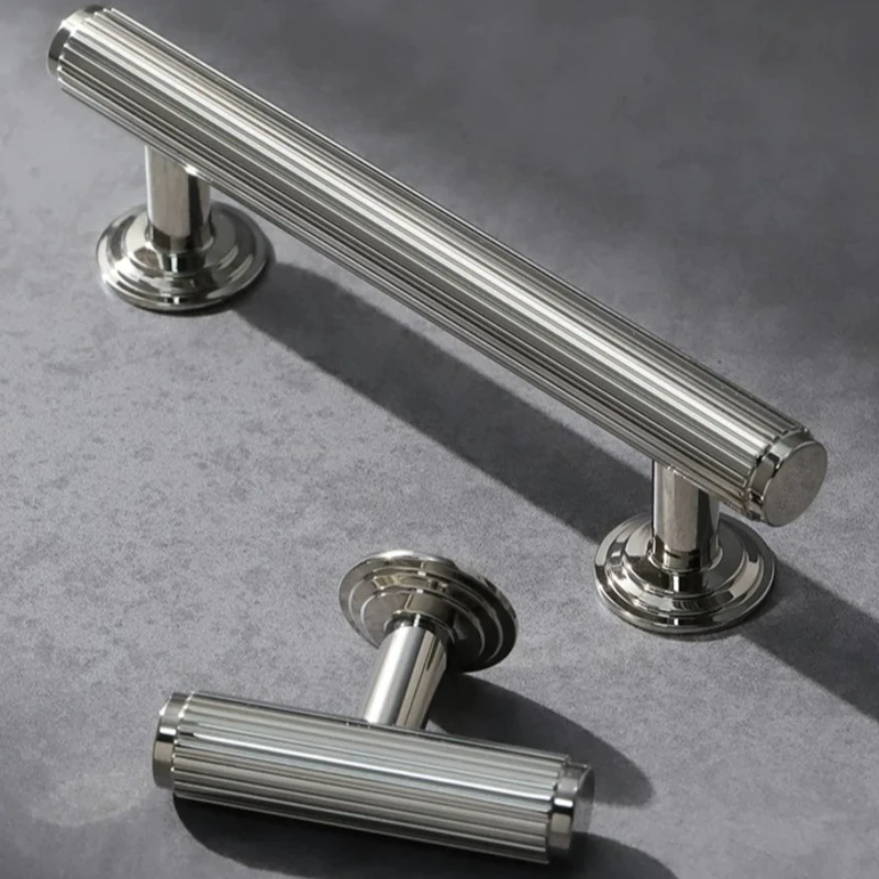 Titanium Silver Cabinet Door Handle French Light Luxury Clothing Drawer Kitchen Knob Brass Single Hole Dining Cabinet Long Pulls
Titanium Silver Cabinet Door Handle French Light Luxury Clothing Drawer Kitchen Knob Brass Single Hole Dining Cabinet Long Pulls