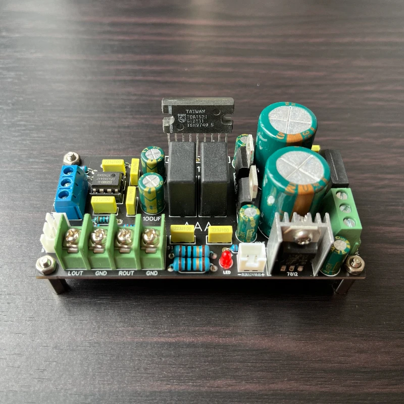 TDA1521 Two-channel 2.0 Power Amplifier Board OPA2604 Operational Amplifier
TDA1521 Two-channel 2.0 Power Amplifier Board OPA2604 Operational Amplifier