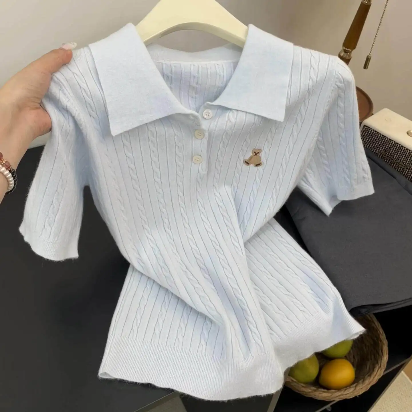 Korean Style Knitted Neck Embroidered Top Women Summer Casual Slim Fit Blue T-Shirt Twist Knit Casual Loose Fit
Korean Style Knitted Neck Embroidered Top Women Summer Casual Slim Fit Blue T-Shirt Twist Knit Casual Loose Fit