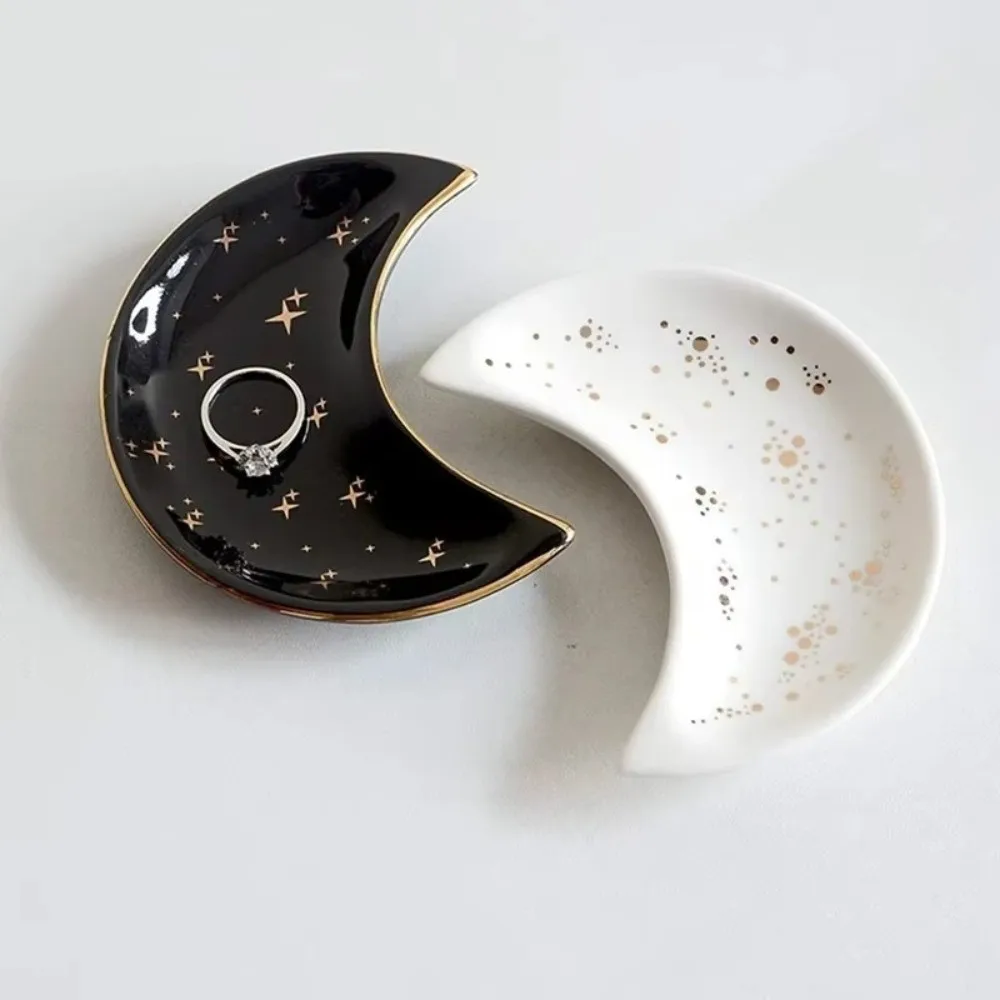 Ceramic Moon Shape Jewelry Dish Minimalist Nordic Jewelry Storage Plate INS Simple Bracelets Organizer Desktop Ornaments
Ceramic Moon Shape Jewelry Dish Minimalist Nordic Jewelry Storage Plate INS Simple Bracelets Organizer Desktop Ornaments