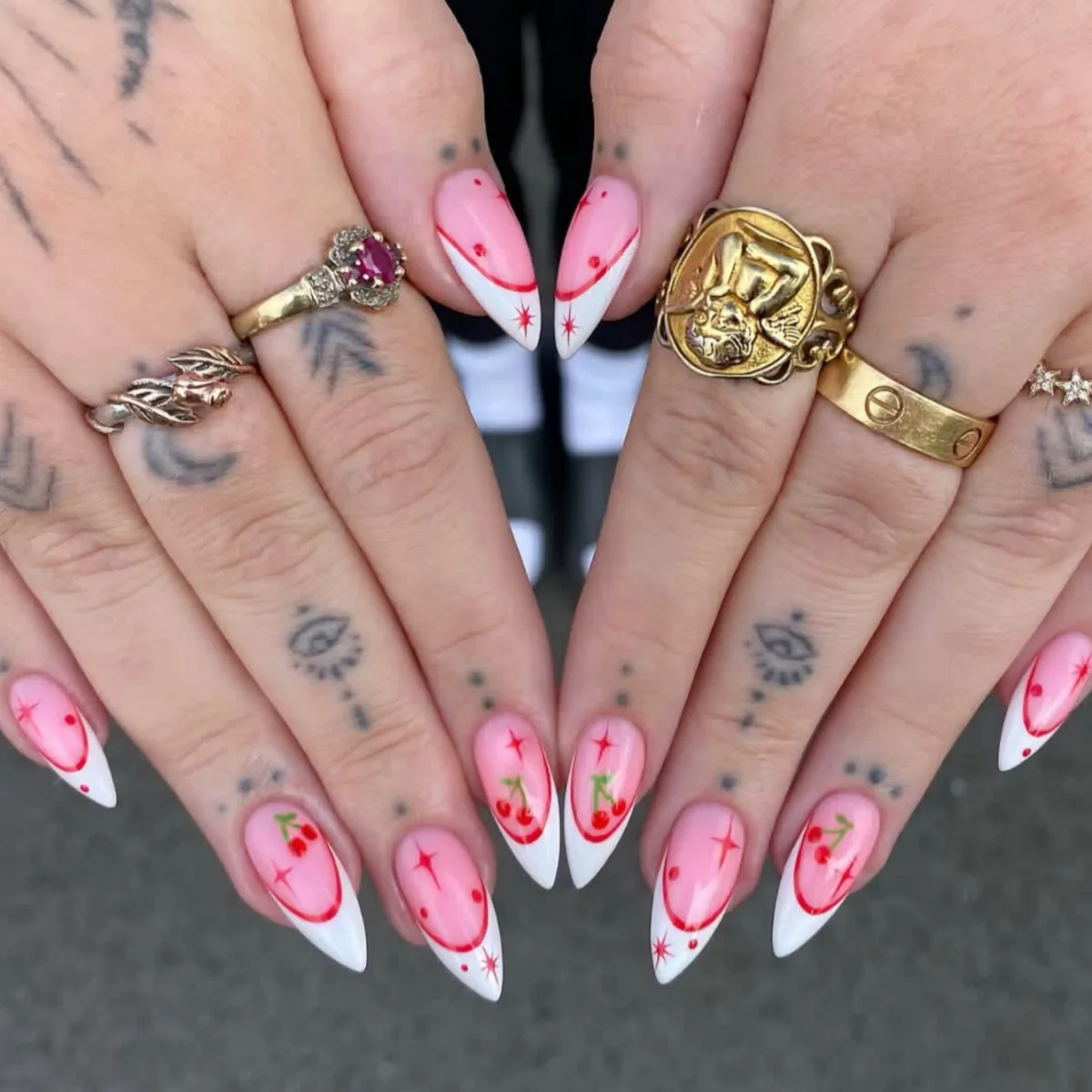 24Pcs Mid-length French Almond False Nails White Edge Cherry Design Fake Nails Press on For Woman Wearable Full Cover Nails Tips
24Pcs Mid-length French Almond False Nails White Edge Cherry Design Fake Nails Press on For Woman Wearable Full Cover Nails Tips
