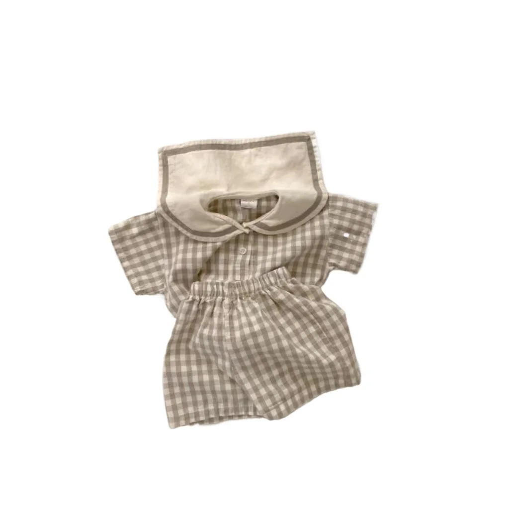 Boys and Girls Navy Neck Plaid Short Sleeve Shorts Fresh Casual Breathable Lapel Summer Set
Boys and Girls Navy Neck Plaid Short Sleeve Shorts Fresh Casual Breathable Lapel Summer Set