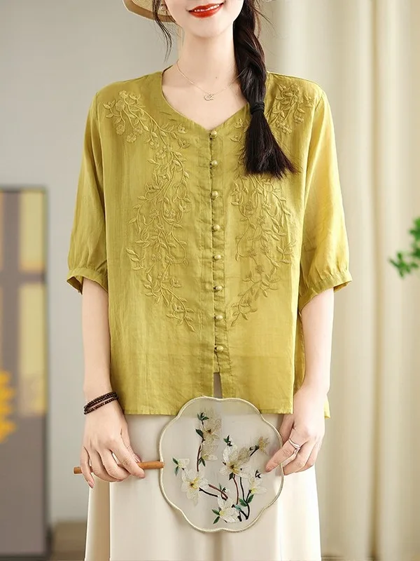 Retro Japanese Embroidered V-neck Short Sleeve Shirt Women's Fashionable Versatile Summer New Arrival Breathable Comfortable
Retro Japanese Embroidered V-neck Short Sleeve Shirt Women's Fashionable Versatile Summer New Arrival Breathable Comfortable