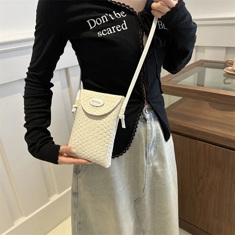Women Small Crossbody Bag Woven Leather Purse Casual Phone Bag for Daily Office Party
Women Small Crossbody Bag Woven Leather Purse Casual Phone Bag for Daily Office Party