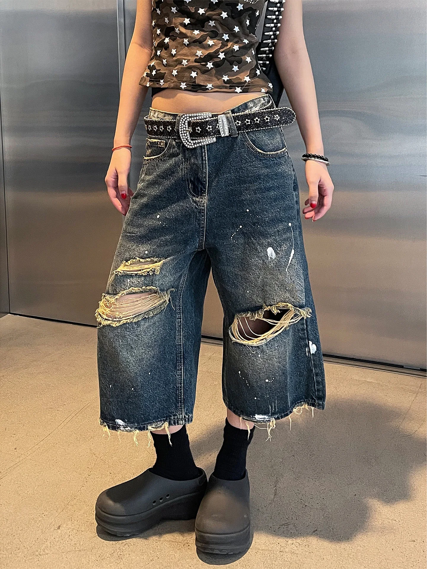 Retro Distressed Design Seven-Foot Pants Women's Summer New Loose Slim Wide-Leg Straight Denim Mid-Pants High Waist Wide Leg ...
Retro Distressed Design Seven-Foot Pants Women's Summer New Loose Slim Wide-Leg Straight Denim Mid-Pants High Waist Wide Leg ...