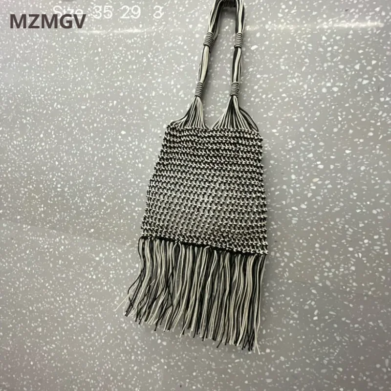 2025 Trendy Bohemian Style Women's Tassel Crochet Hollow Out Shoulder Bag Handwoven Soft Cotton Material Mesh Fringed Beach Bag
2025 Trendy Bohemian Style Women's Tassel Crochet Hollow Out Shoulder Bag Handwoven Soft Cotton Material Mesh Fringed Beach Bag