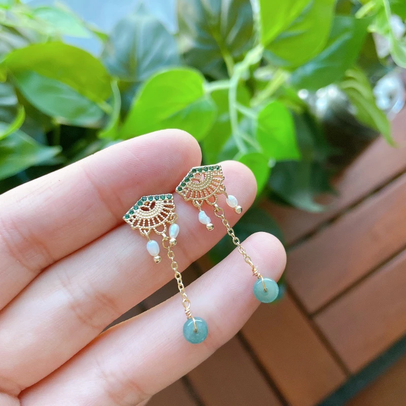 Chinese Retro Style Long Tassel Jade Jade Women's Earrings Classical Temperament Jewelry Gift
Chinese Retro Style Long Tassel Jade Jade Women's Earrings Classical Temperament Jewelry Gift
