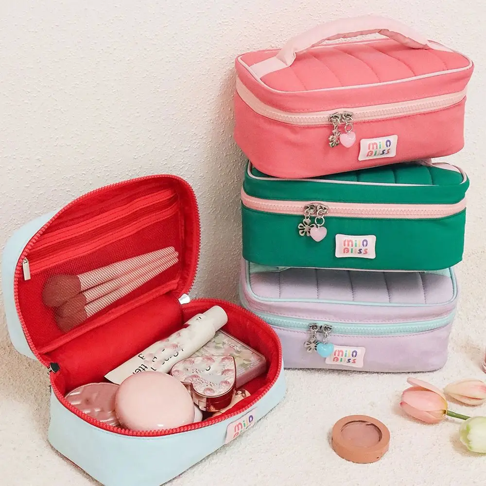 Small Fresh Macaron Cosmetic Bag Portable Large Capacity Travel Cosmetic Handbag Contrast Color Girl Series Storage Handbag
Small Fresh Macaron Cosmetic Bag Portable Large Capacity Travel Cosmetic Handbag Contrast Color Girl Series Storage Handbag