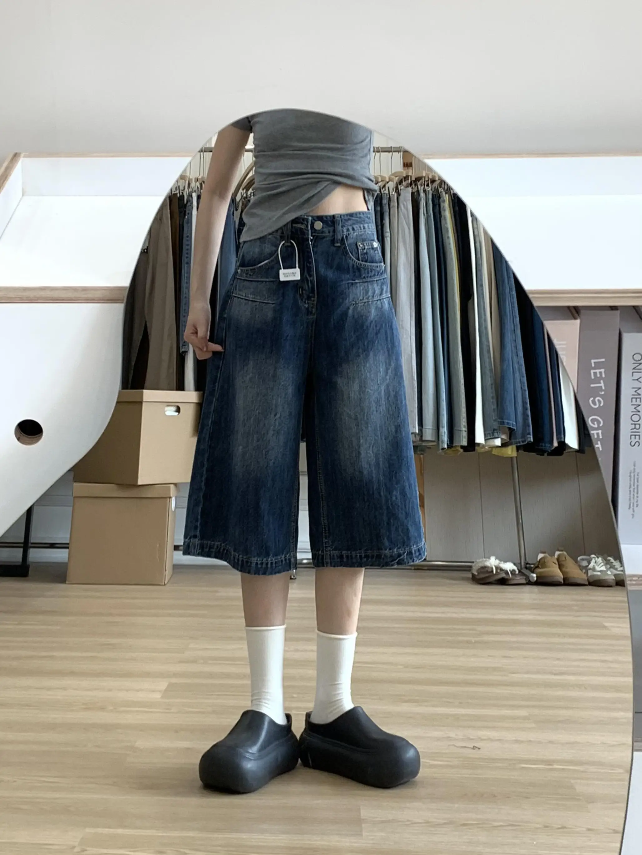 High Waist Loose Straight Leg Jeans Women's Fashion plus Size American Style Seven-Foot Wide Leg Pants Casual Washed Denim
High Waist Loose Straight Leg Jeans Women's Fashion plus Size American Style Seven-Foot Wide Leg Pants Casual Washed Denim