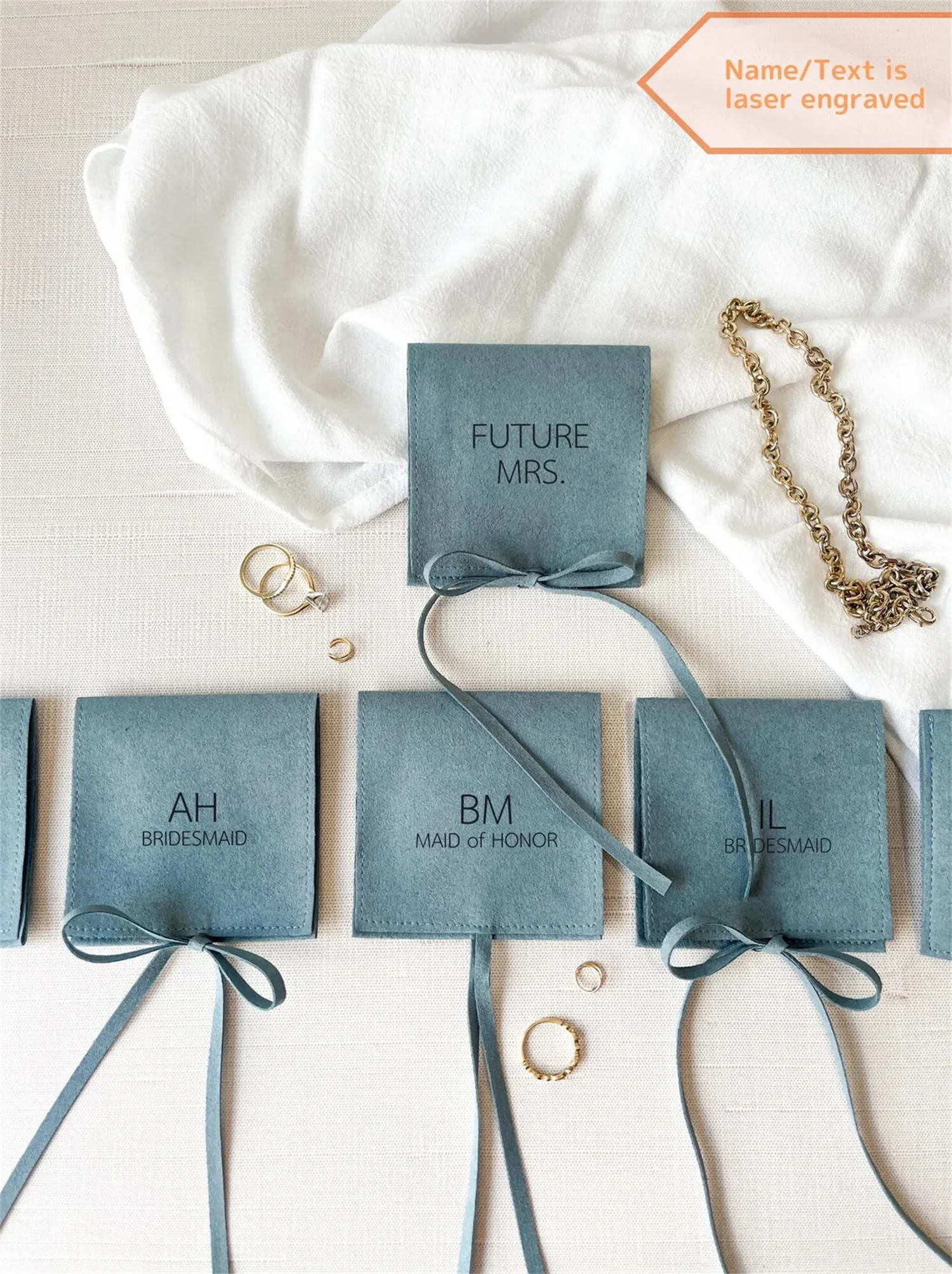 Personalized Jewelry Pouch - Engraved - Bridesmaid Gift - Wedding - Bride Gift - Maid of Honor - Proposal
Personalized Jewelry Pouch - Engraved - Bridesmaid Gift - Wedding - Bride Gift - Maid of Honor - Proposal