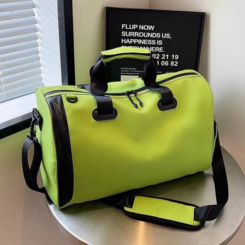 Short trip bag men's large capacity women's travel handbag dry and wet separation
Short trip bag men's large capacity women's travel handbag dry and wet separation