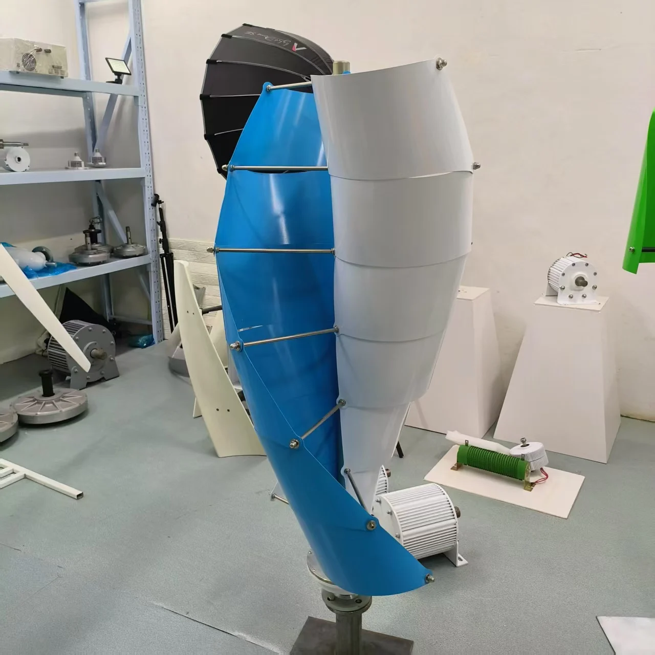 2000W Vertical Axis Wind Turbine Generator 12V 24V 48V Low Speed Windmill Generator Set With Controller or Inverter
2000W Vertical Axis Wind Turbine Generator 12V 24V 48V Low Speed Windmill Generator Set With Controller or Inverter