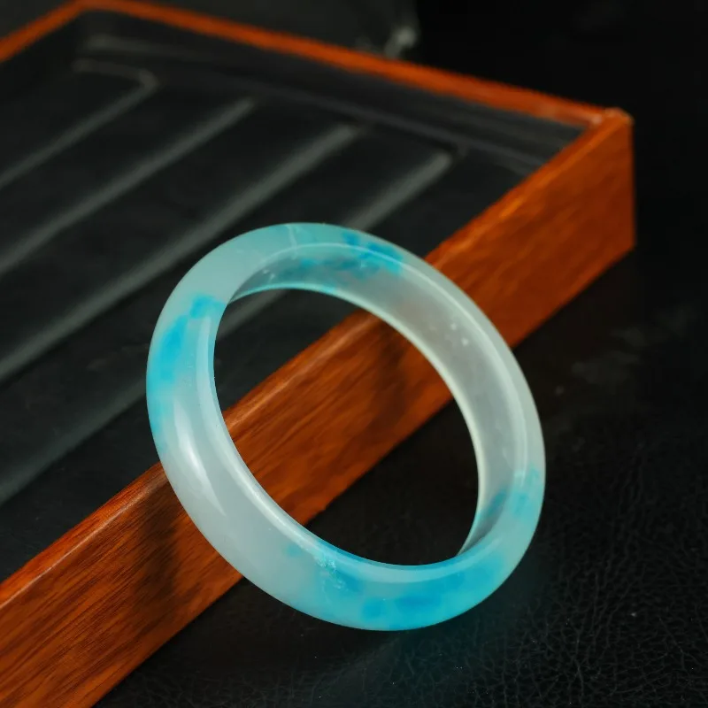 Classic Trend Personalized Flat Bar Bracelet, Suitable for Daily Wear and Wearing Jade Bracelet
Classic Trend Personalized Flat Bar Bracelet, Suitable for Daily Wear and Wearing Jade Bracelet