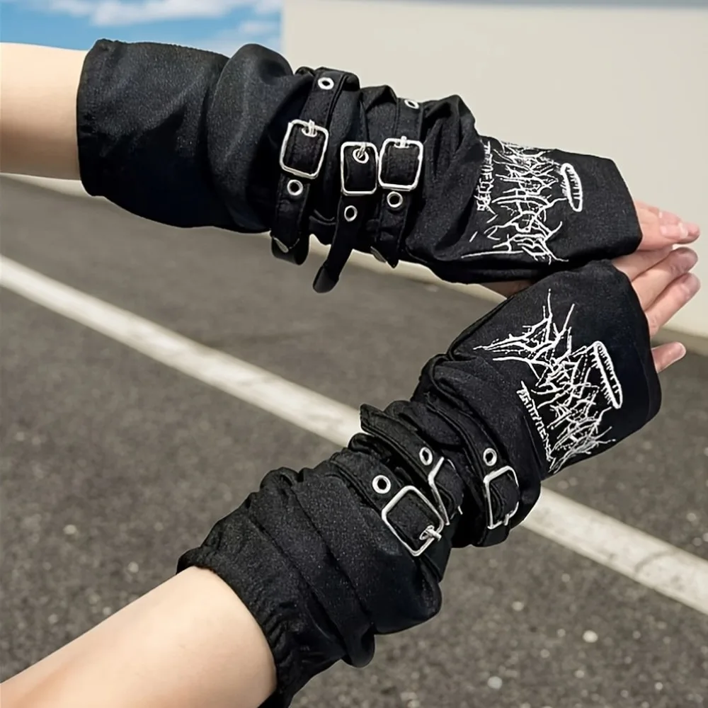 Y2K Punk Embroidered Half-Finger Gloves with Dark Metal Buckle, Sunscreen Arm
Y2K Punk Embroidered Half-Finger Gloves with Dark Metal Buckle, Sunscreen Arm