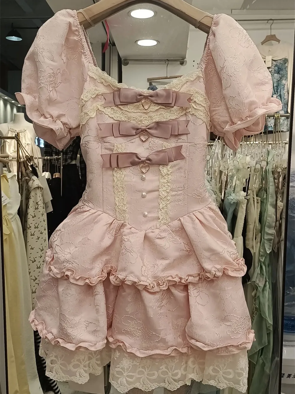 Japan Sweet Lolita Dress Lace Ruffle Bowknot Organza Pink Puffy Bubble Sleeves Princess Dress Cosplay Fairy party dresses summer
Japan Sweet Lolita Dress Lace Ruffle Bowknot Organza Pink Puffy Bubble Sleeves Princess Dress Cosplay Fairy party dresses summer