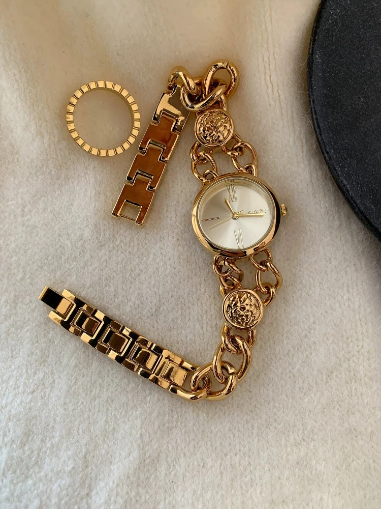 Elegant Minimalist Gold 22mm Women Quartz Watch Waterproof Light Luxury Formal Gown Party Wristwatch Gift Box Set for Her Gift
Elegant Minimalist Gold 22mm Women Quartz Watch Waterproof Light Luxury Formal Gown Party Wristwatch Gift Box Set for Her Gift