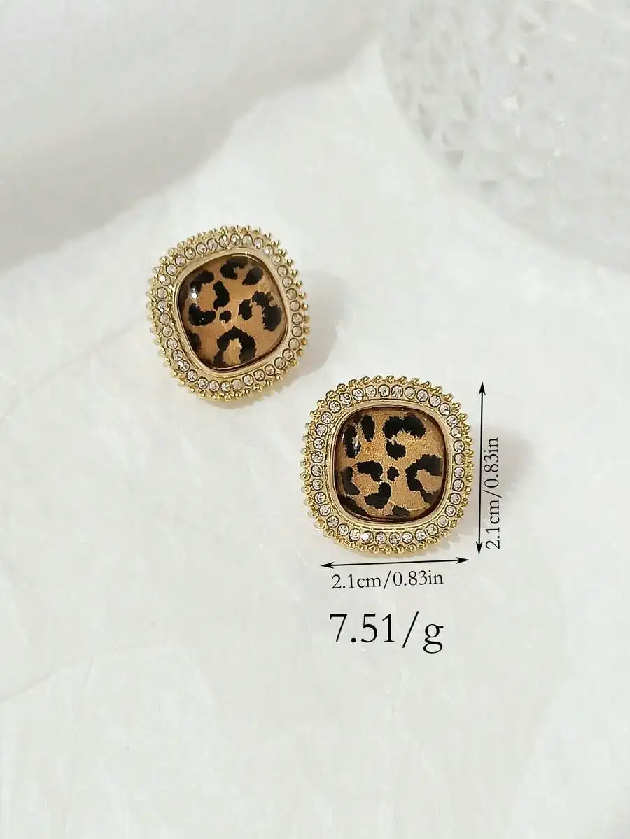 Fashion Rhinestone Leopard Print Stud Earrings For Women
Fashion Rhinestone Leopard Print Stud Earrings For Women