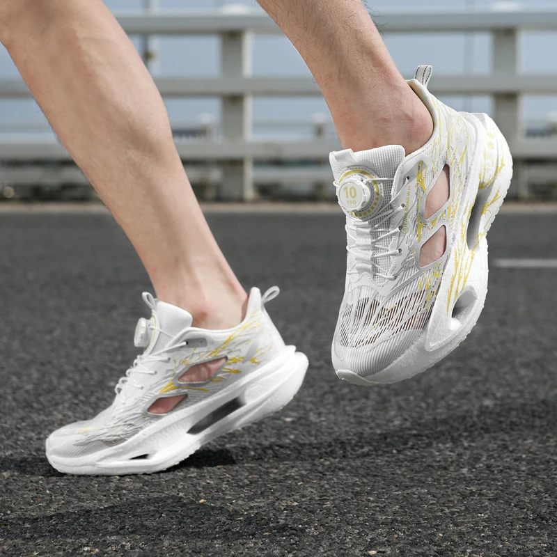 Summer Couple Running Shoes Carbon Board Breathable Lightweight Sports Shoes Comfortable Knob Buckle Anti Slip Casual Shoes
Summer Couple Running Shoes Carbon Board Breathable Lightweight Sports Shoes Comfortable Knob Buckle Anti Slip Casual Shoes