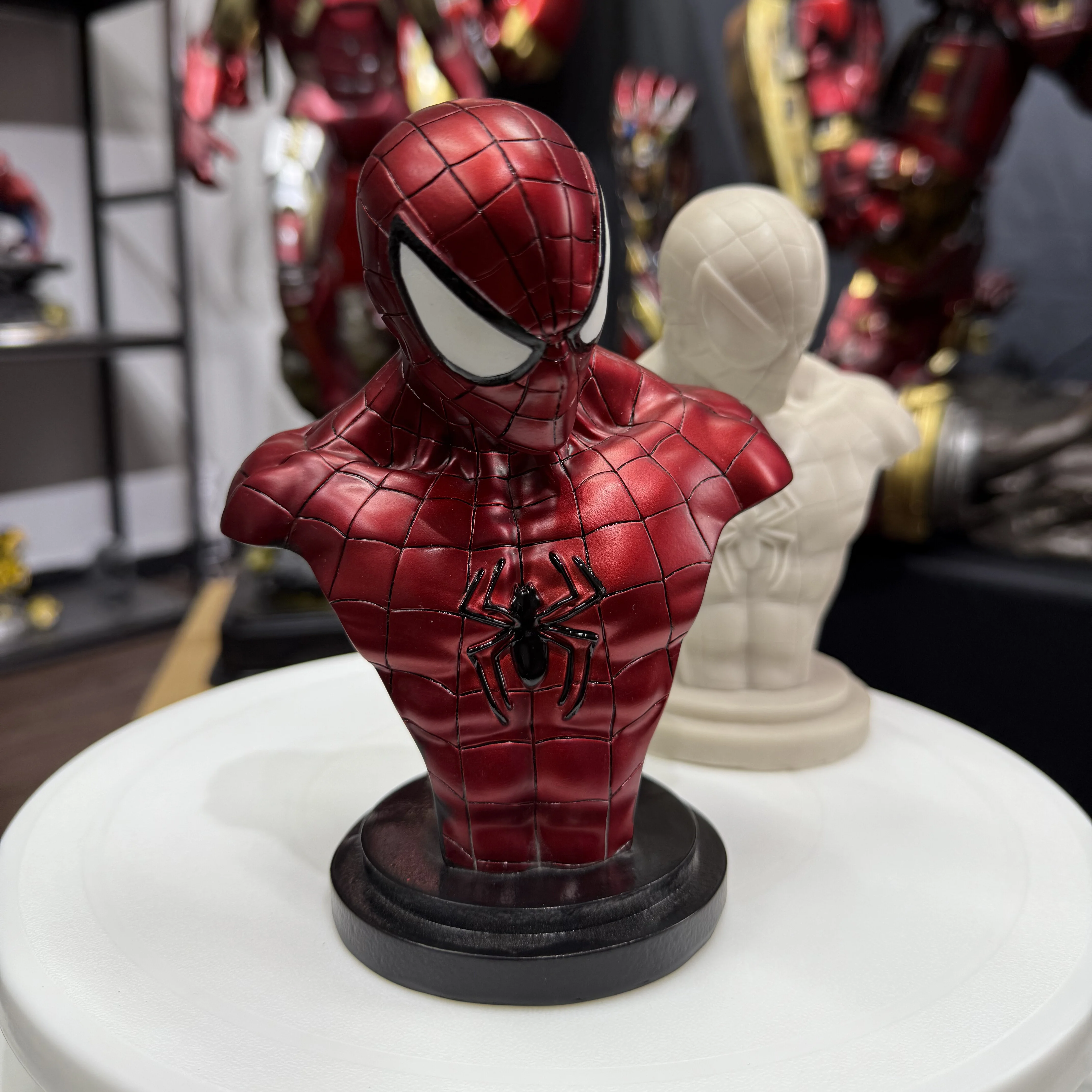 17cm Spider Man Bust Classic Color Solid Polaroid Resin Material Collection Statue Model Ornament Toys Birthday Gifts For Boys
17cm Spider Man Bust Classic Color Solid Polaroid Resin Material Collection Statue Model Ornament Toys Birthday Gifts For Boys