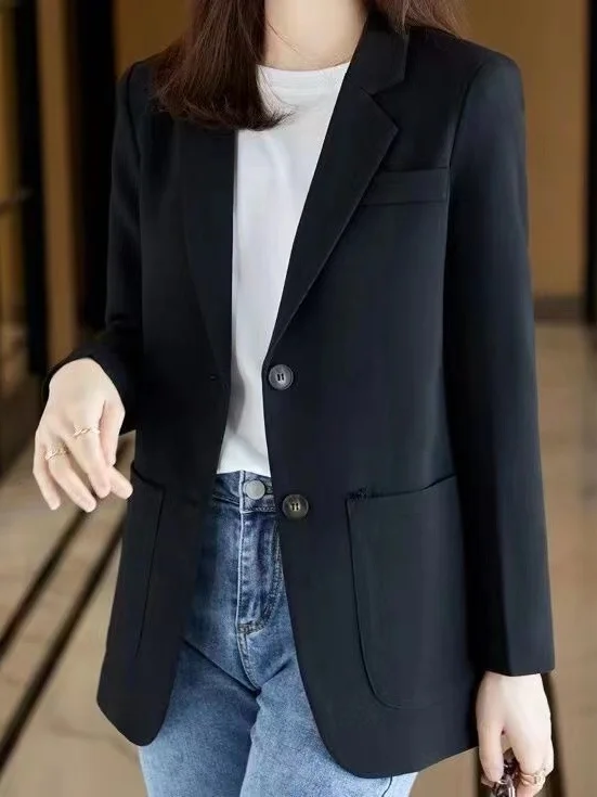 plus Size Women's Black Suit Jacket with Large Pockets Autumn New Style Slimming Versatile Korean Style Loose Fit Coat
plus Size Women's Black Suit Jacket with Large Pockets Autumn New Style Slimming Versatile Korean Style Loose Fit Coat