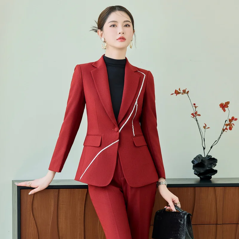 Elegant Red Blazer for Women, Autumn Season, Socialite Style, High-End Slim Fit Waist-Cinching Suit, Professional Formal Wear
Elegant Red Blazer for Women, Autumn Season, Socialite Style, High-End Slim Fit Waist-Cinching Suit, Professional Formal Wear