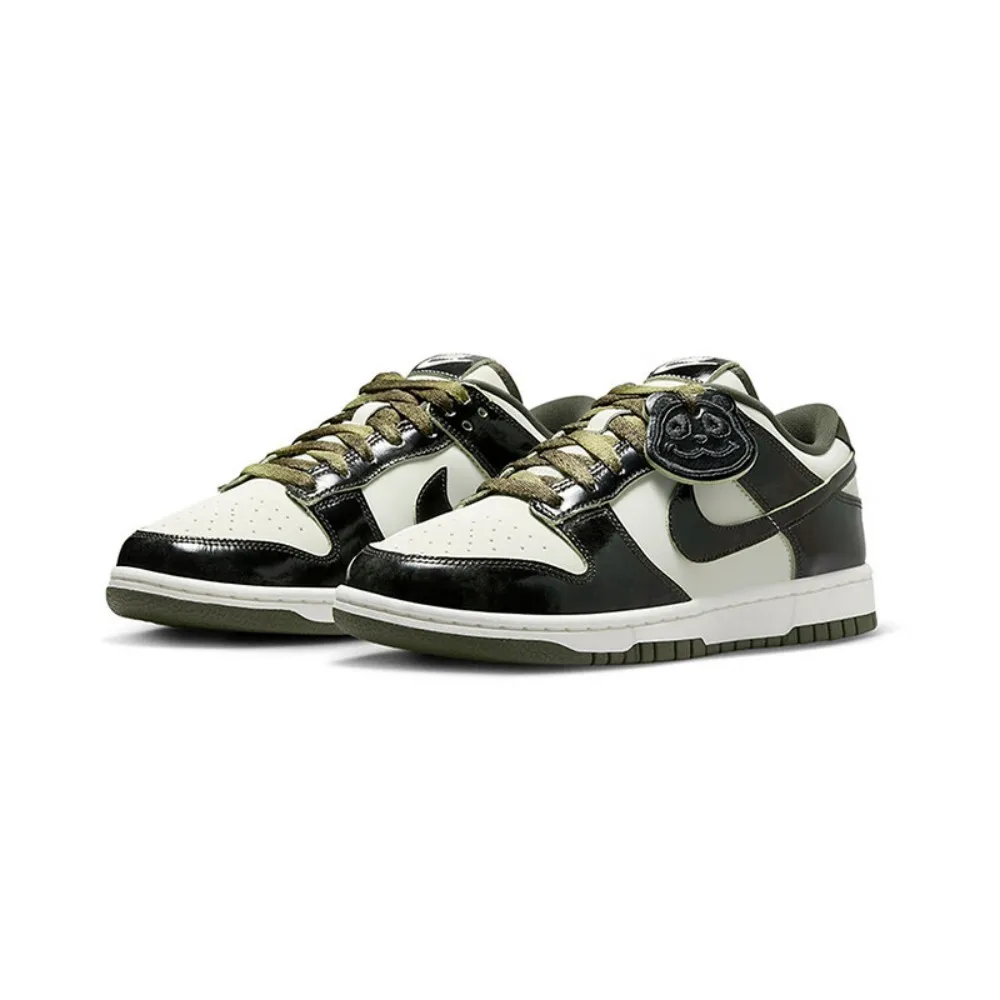 NIKE DUNK LOW Women's Sneakers - Versatile Streetwear Sneakers HQ1918-001
NIKE DUNK LOW Women's Sneakers - Versatile Streetwear Sneakers HQ1918-001