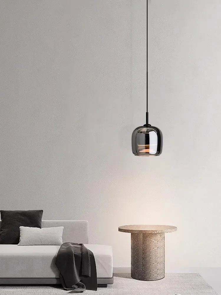 Bedroom bedside pendant light, modern, minimalist, luxurious glass pendant light
Bedroom bedside pendant light, modern, minimalist, luxurious glass pendant light