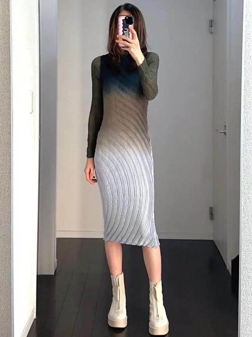 Gradual Color Midi Dress Women's Summer Vintage round Neck Sleeveless Slimming Gown High Waist Skirt Style Polyester Fiber
Gradual Color Midi Dress Women's Summer Vintage round Neck Sleeveless Slimming Gown High Waist Skirt Style Polyester Fiber