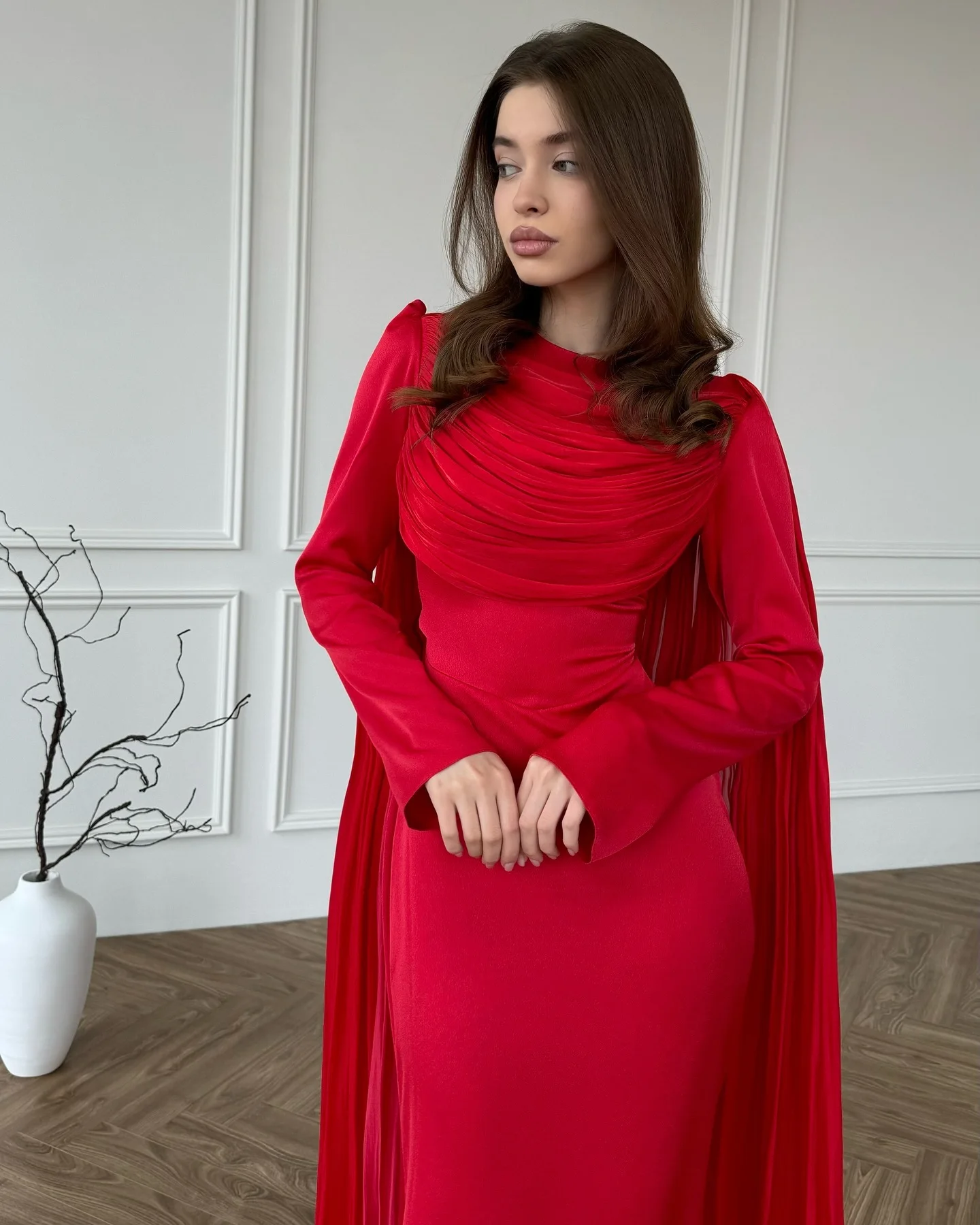 Customized Luxury Satin Straight Evening Dresses Crew Neck Long Sleeves Red Watteau Train Special Occasion Gowns Graceful
Customized Luxury Satin Straight Evening Dresses Crew Neck Long Sleeves Red Watteau Train Special Occasion Gowns Graceful