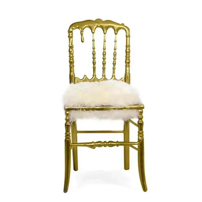 Italian light luxury pure copper dining chair modern minimalist creative art design special-shaped living room single chair
Italian light luxury pure copper dining chair modern minimalist creative art design special-shaped living room single chair