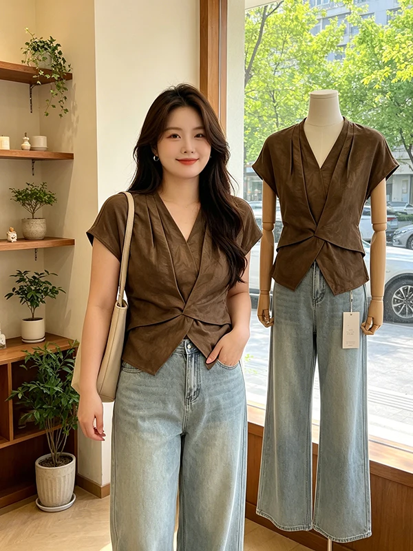 plus Size Women's Shirt V-Neck Short Sleeve Coffee Color Stylish Summer Top American Style Fashionable Small Shirt
plus Size Women's Shirt V-Neck Short Sleeve Coffee Color Stylish Summer Top American Style Fashionable Small Shirt