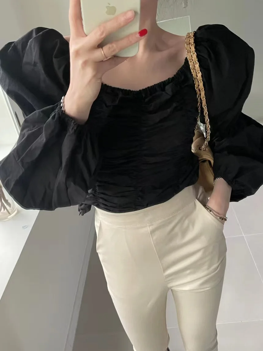 French Sle Slim Fit Women's irt with Puffy Sves And oulder Bared Large Collar Design Casual Faion Top
French Sle Slim Fit Women's irt with Puffy Sves And oulder Bared Large Collar Design Casual Faion Top