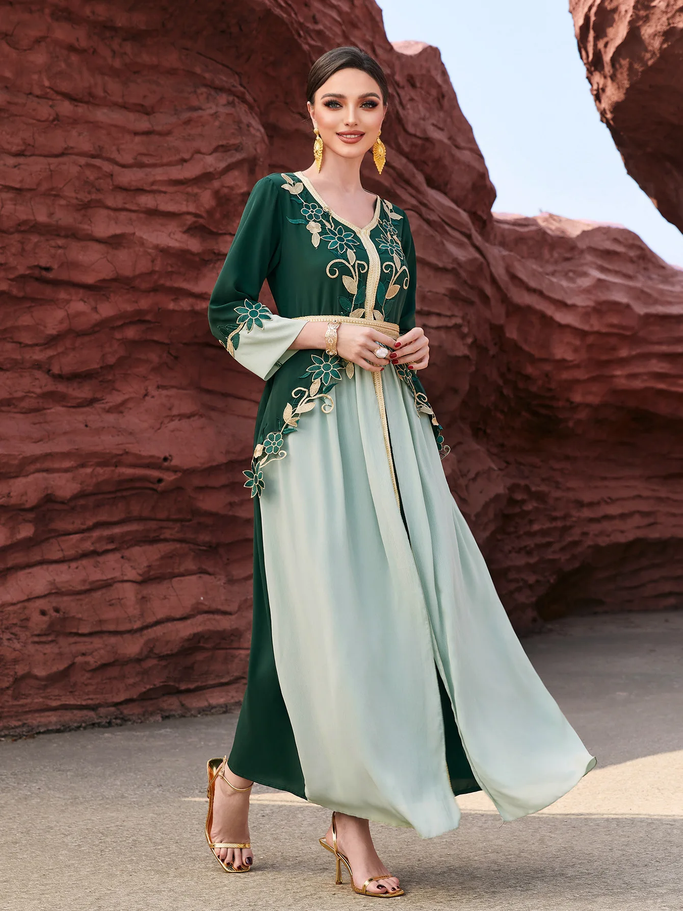 Eid Djellaba Muslim Women Embroidery Maxi Dress Abayas Dubai Turkey Kaftan Ramadan Jalabiya Caftan Party Dresses Morocco Casual
Eid Djellaba Muslim Women Embroidery Maxi Dress Abayas Dubai Turkey Kaftan Ramadan Jalabiya Caftan Party Dresses Morocco Casual