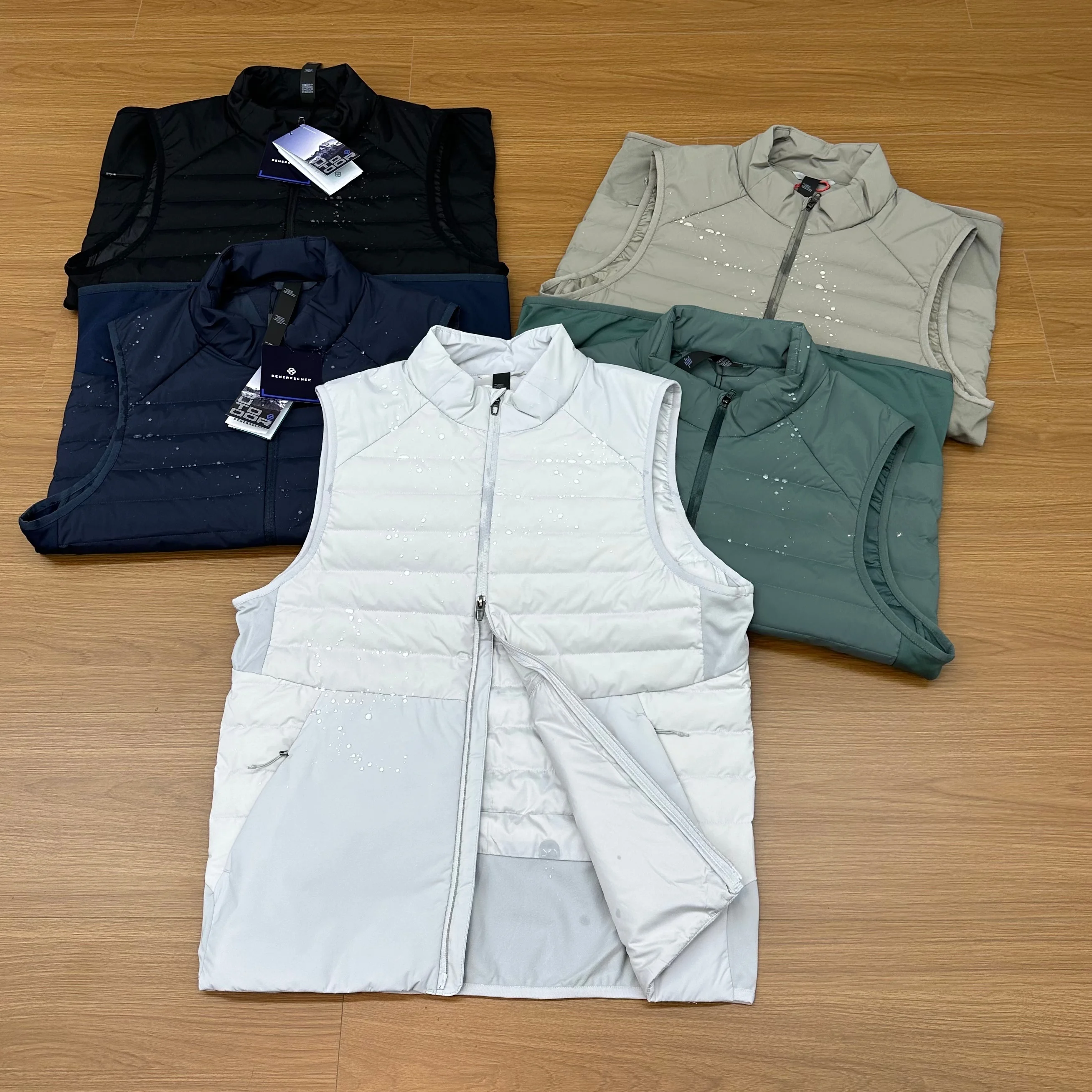 Износостойкий водонепроницаемый уличный жилет для бега, свободный крой, на молнии, однотонный, для мужчин и женщин
Износостойкий водонепроницаемый уличный жилет для бега, свободный крой, на молнии, однотонный, для мужчин и женщин