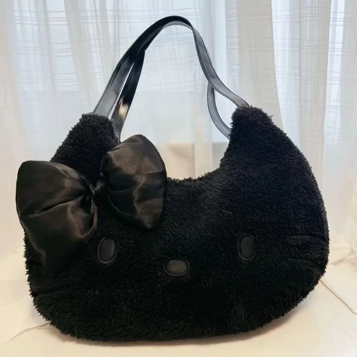 Hello Kitty Plush Bag New Cute Bow Handbag Cartoon New Large Capacity Travel Makeup Storage Handheld Tote Bag
Hello Kitty Plush Bag New Cute Bow Handbag Cartoon New Large Capacity Travel Makeup Storage Handheld Tote Bag