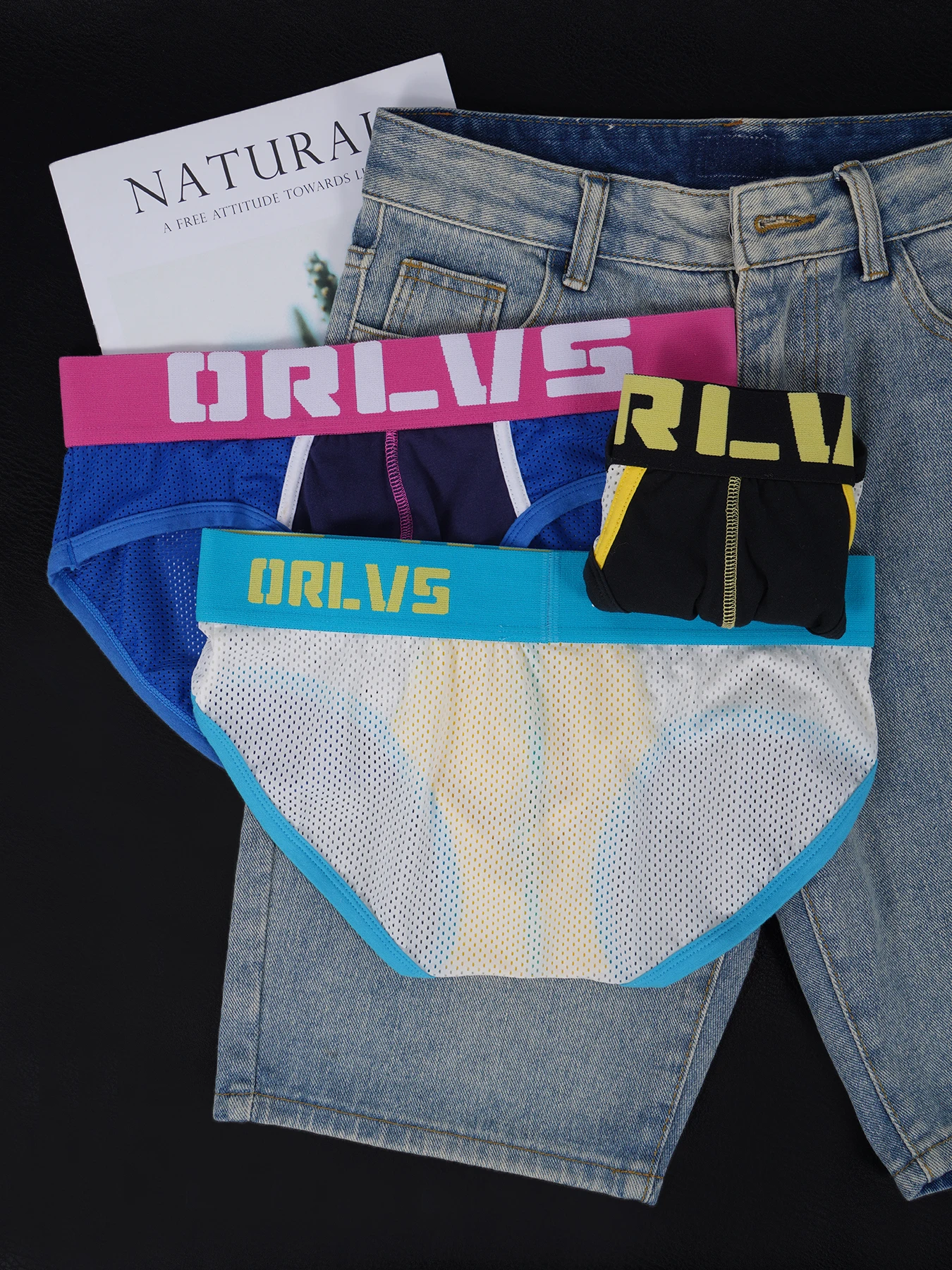 3 PCS Men's Mesh Breathable Briefs U Convex Pouch Elastic Waistband Body Shaping Sports Underwear
3 PCS Men's Mesh Breathable Briefs U Convex Pouch Elastic Waistband Body Shaping Sports Underwear