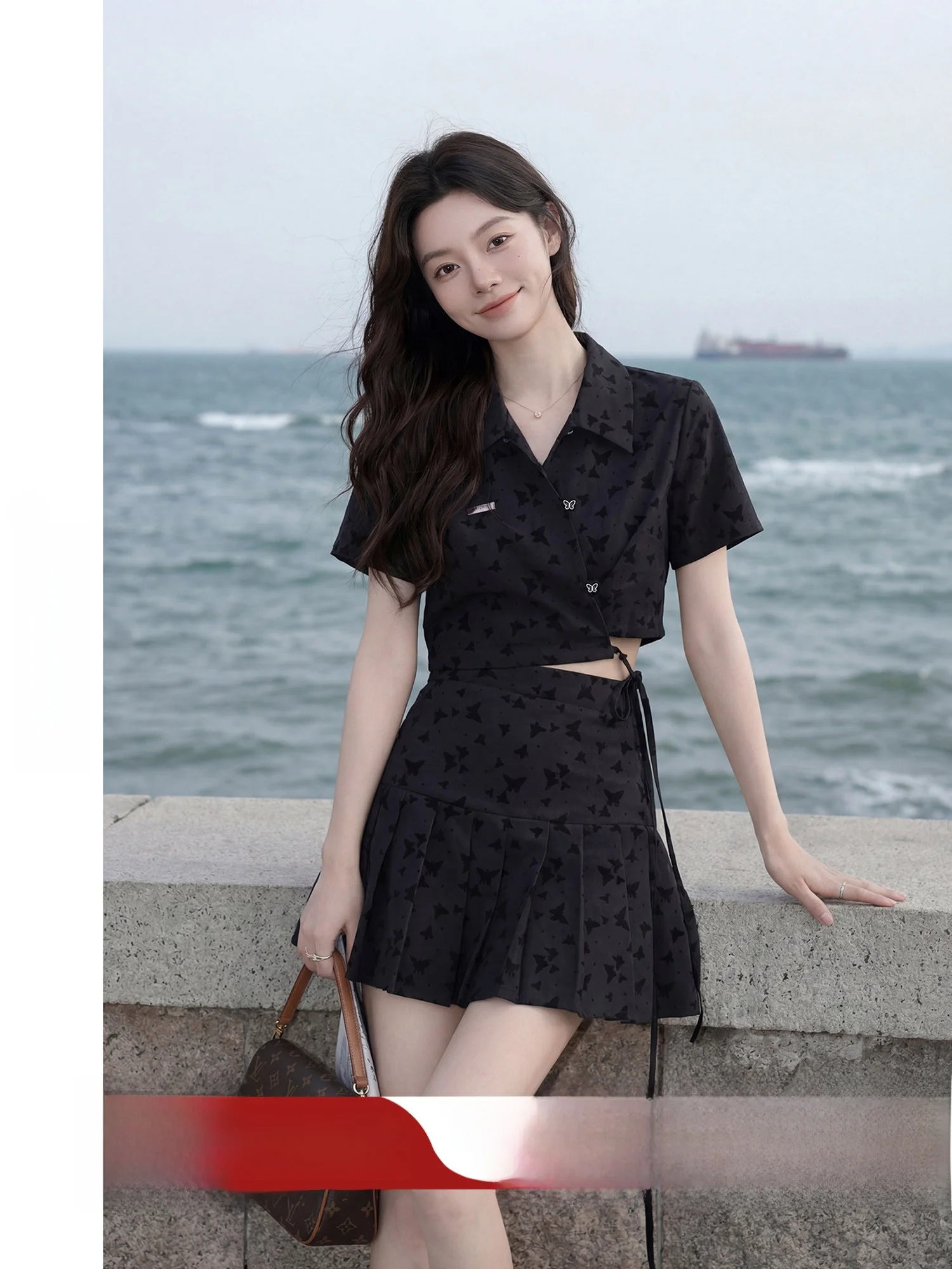 Black Embroidery A-Line High Waist Slim Short Skirt Set Summer 2026 Fashion Ensemble Vintage Style Casual Wear
Black Embroidery A-Line High Waist Slim Short Skirt Set Summer 2026 Fashion Ensemble Vintage Style Casual Wear