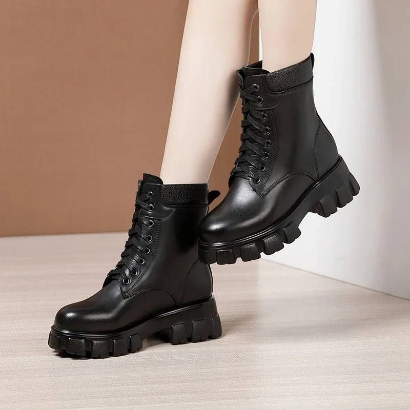5cm British Style Thick Bottom Genuine Leather Shoes Platform Boots Winter 2025 Med Square Heels Ankle Boots Women Office Mom
5cm British Style Thick Bottom Genuine Leather Shoes Platform Boots Winter 2025 Med Square Heels Ankle Boots Women Office Mom