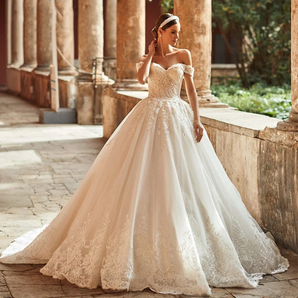 Customized Sweetheart A Line Bridal Gowns for Marriage Off Shoulder 2025 New Lace Luxury Wedding Dress Sweep Train Lace-up
Customized Sweetheart A Line Bridal Gowns for Marriage Off Shoulder 2025 New Lace Luxury Wedding Dress Sweep Train Lace-up
