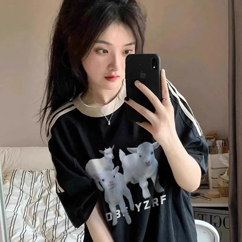 CASUMANL Brand Womens Cotton T-shirt American Popular 2024 Summer Short Sleeve T-shirts Females Vintage Baggy Oversized T-shirt
CASUMANL Brand Womens Cotton T-shirt American Popular 2024 Summer Short Sleeve T-shirts Females Vintage Baggy Oversized T-shirt