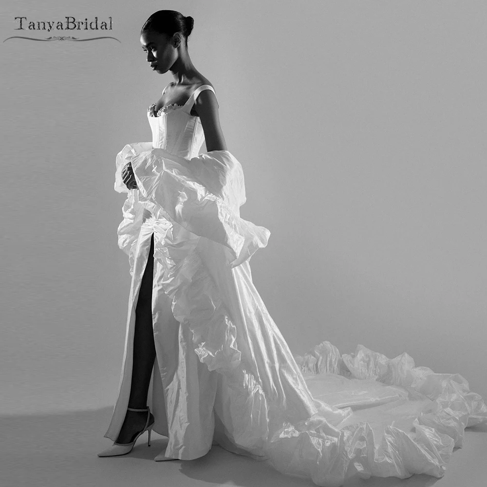 Delightfully Taffeta Wedding Cape ,Voluminous Ruffles Edge,Bridal Long Coat ,Fashion Cloak ,Women Wrap Chic DJ290
Delightfully Taffeta Wedding Cape ,Voluminous Ruffles Edge,Bridal Long Coat ,Fashion Cloak ,Women Wrap Chic DJ290