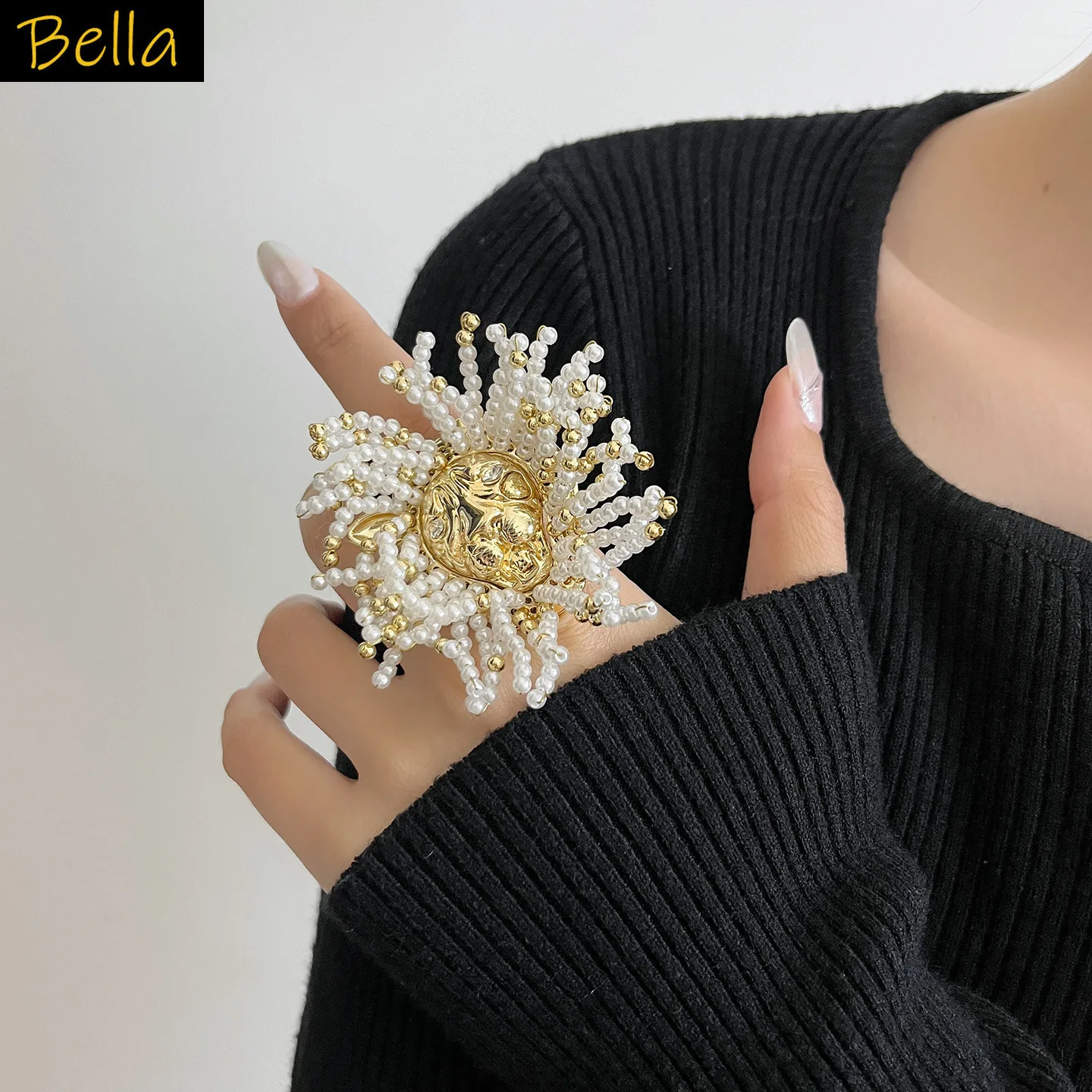 Large Ring for Women Luxury Jewelry Unique Design Opening Ring Mini Beads Chain Gold Color
Large Ring for Women Luxury Jewelry Unique Design Opening Ring Mini Beads Chain Gold Color