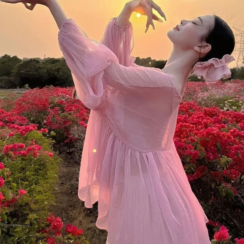 2026 Summer Women's Shirt and Skirt Super Fairy Loose Flesh Covering Top, Half Body Long Skirt Set New Style
2026 Summer Women's Shirt and Skirt Super Fairy Loose Flesh Covering Top, Half Body Long Skirt Set New Style