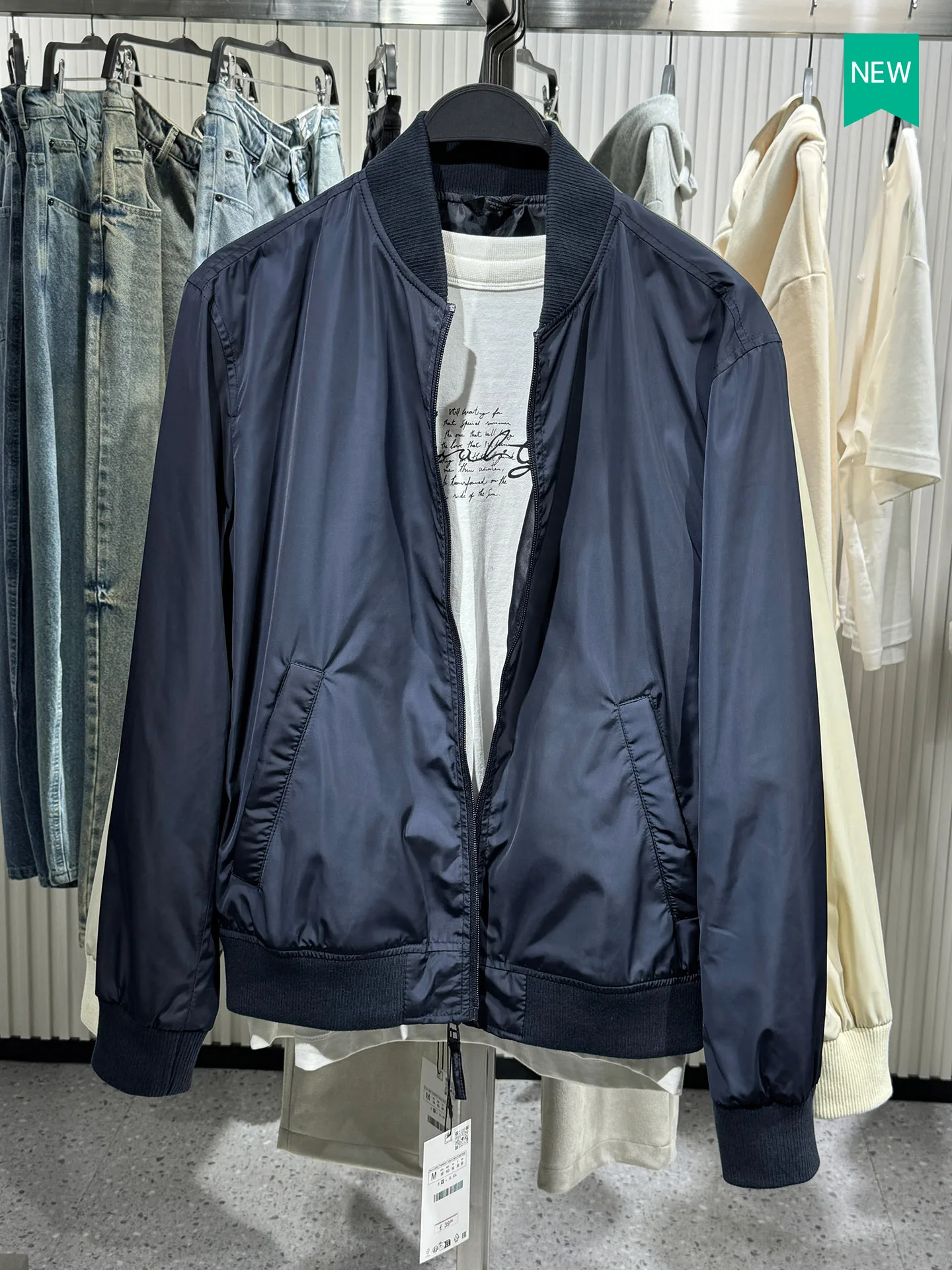 Spring New Arrival Lightweight Baseball Collar Technology Fabric Pilot Jacket for Men Casual Style Standard Fit Long Sleeve Z...
Spring New Arrival Lightweight Baseball Collar Technology Fabric Pilot Jacket for Men Casual Style Standard Fit Long Sleeve Z...